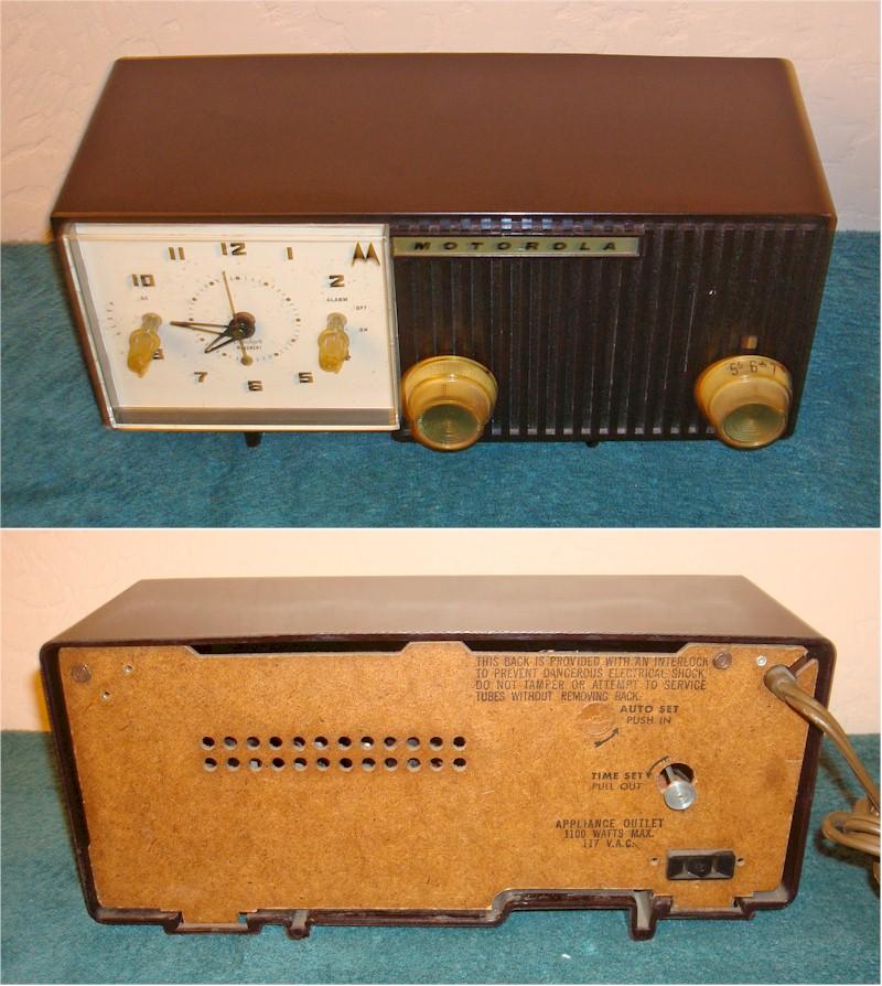 Motorola 5C12M Clock Radio (1959)