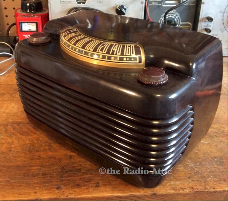 Philco 46-420 "Hippo"