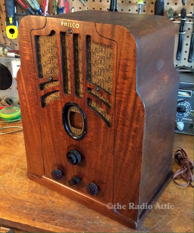 Philco 610 Tombstone