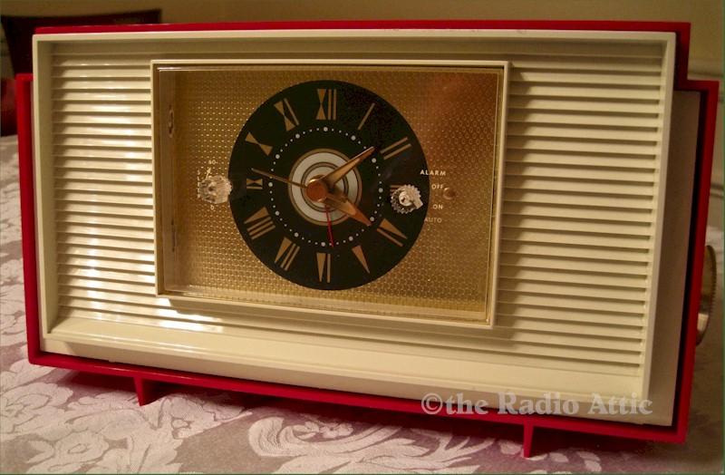 General Electric 941 Clock Radio (1956)