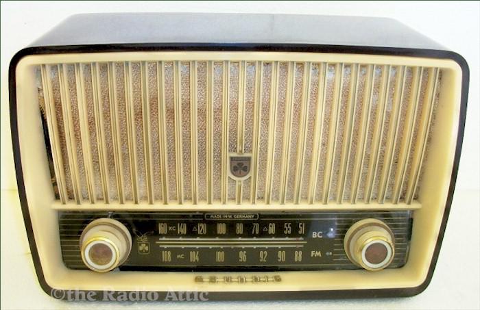 Grundig 85/USA AM/FM (1956)