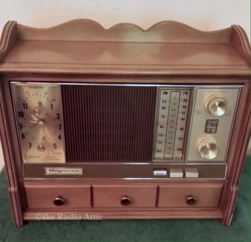 Magnavox FWC40 Clock Radio