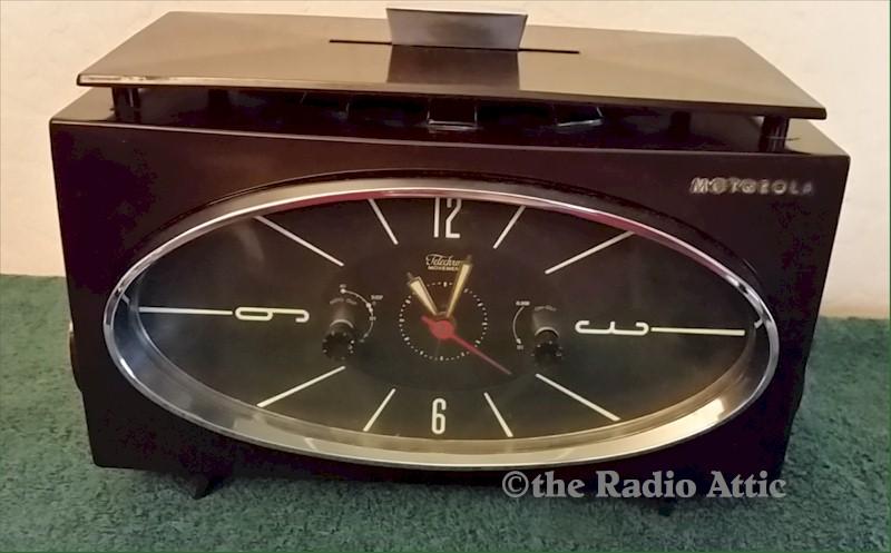 Motorola 63C Clock Radio (1955)