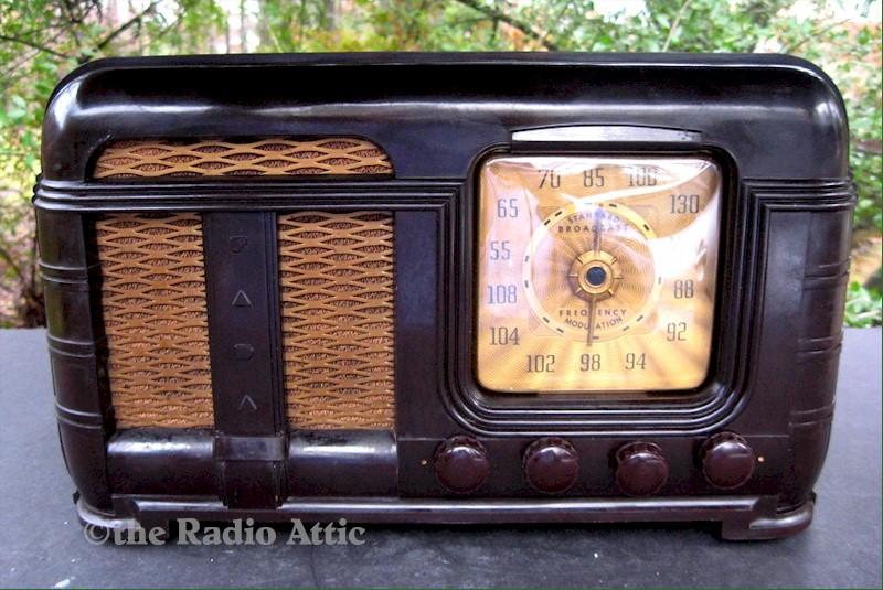 FADA 790 AM/FM (1948)