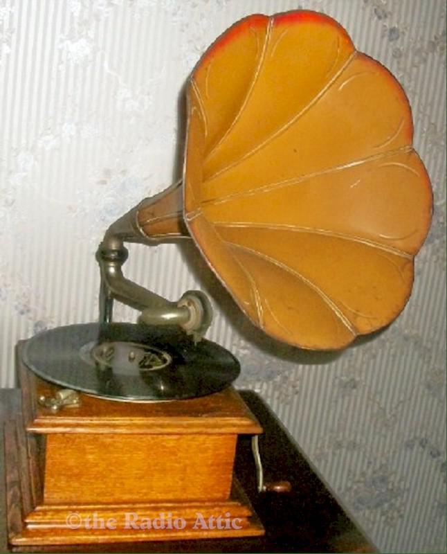 Victor V1 Victrola (1904)