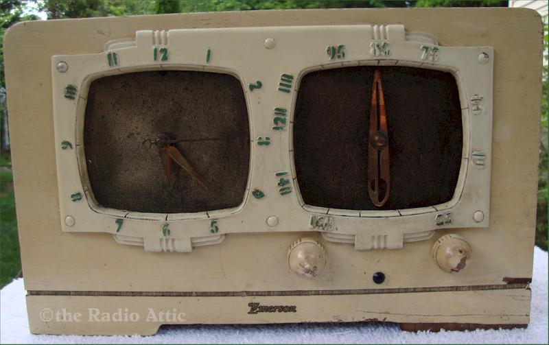 Emerson Q188 Clock Radio w/Ingraham Cabinet (1930s)