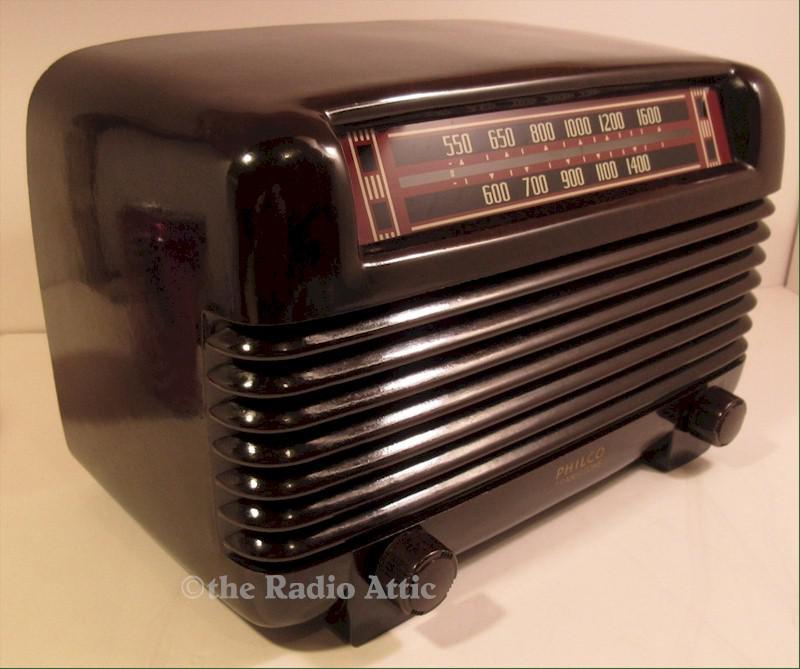 Philco 46-250 Code 125 (1946)