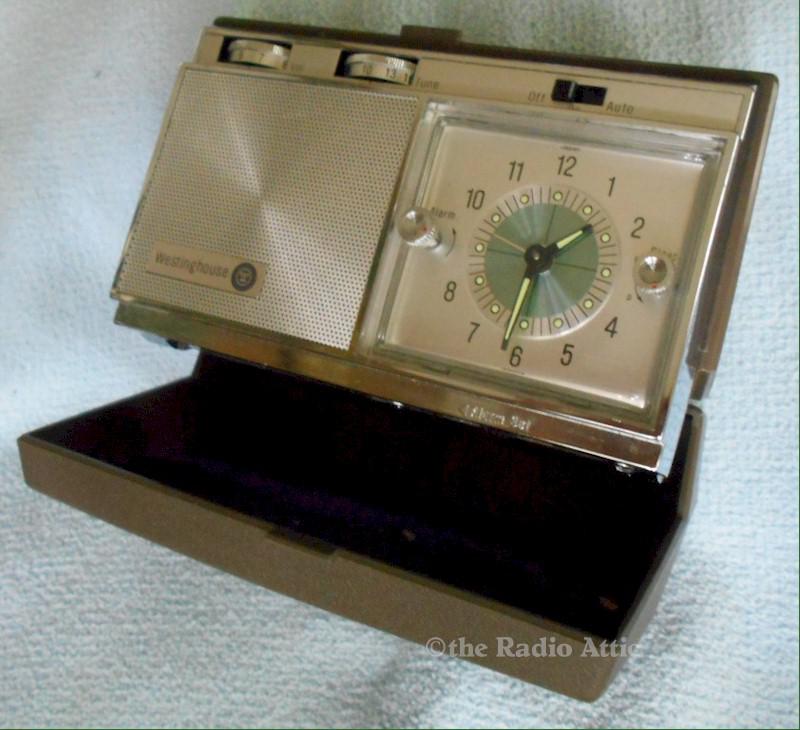 Westinghouse Travel Clock/Radio (1965)