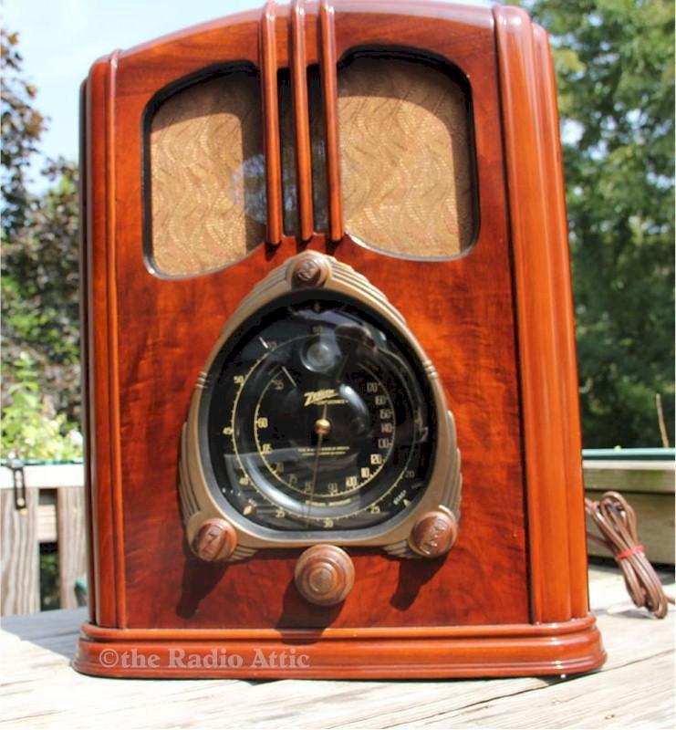 Zenith 7-S-232AT Tombstone (1938)