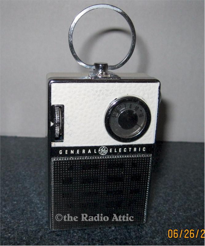General Electric P-8501 Pocket Transistor (1961)