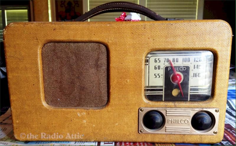 Philco 40-74 Portable