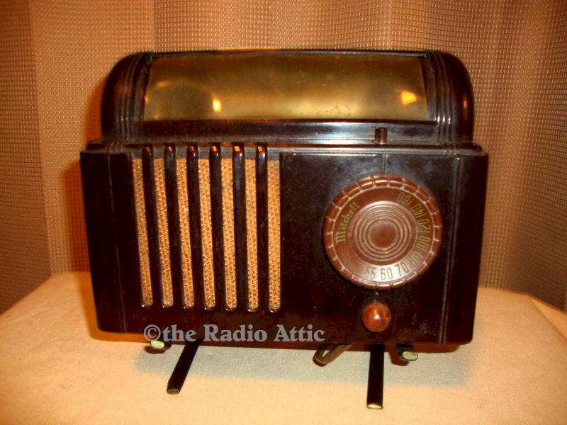 Mitchell Bedlamp Radio