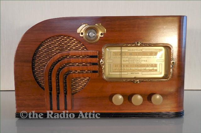 Unknown Radio