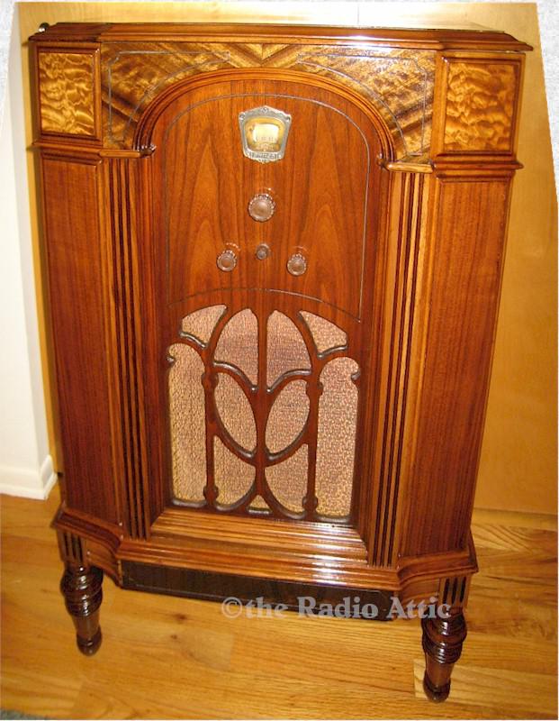 Philco 90L Lowboy (1931)