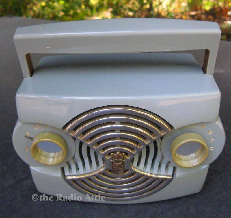 Zenith K412-W "Owl Eyes" Portable (1953)
