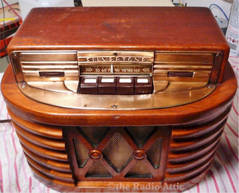 Silvertone 101.585 (1946?)