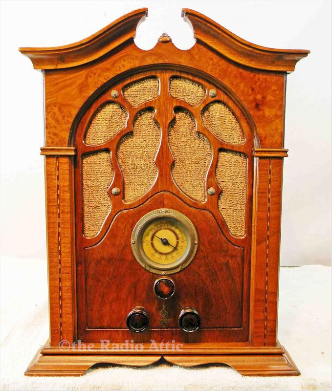 Emerson "Mini Sheraton" w/Ingraham Cabinet (1933)