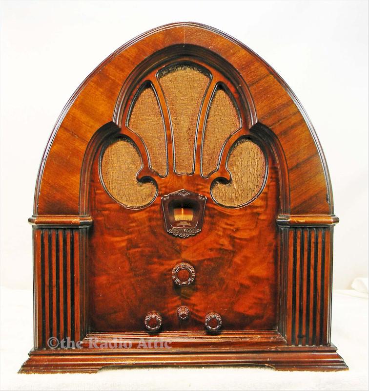 Philco 90 Cathedral (1933)