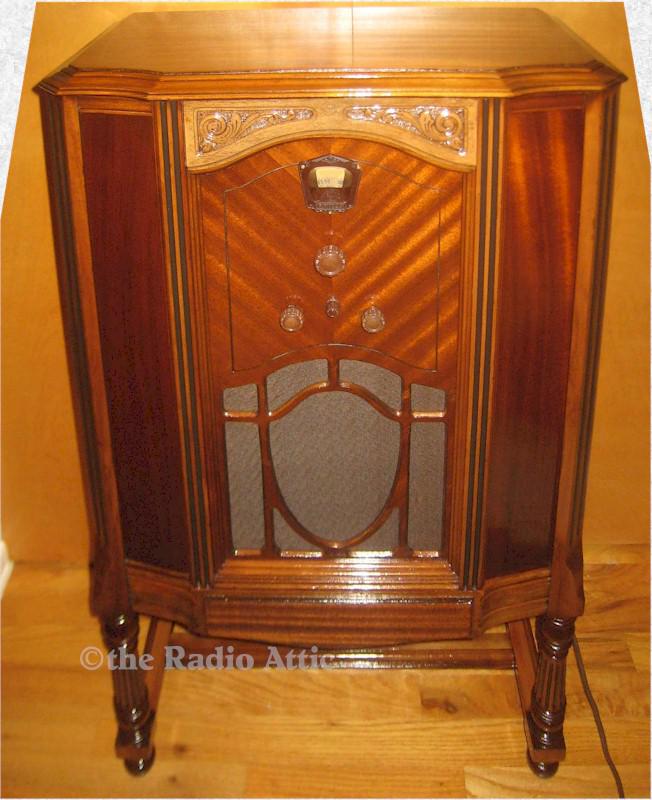 Philco 70L Lowboy (1931)