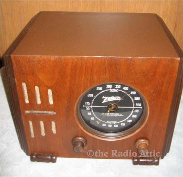 Zenith 5-R-216 "Cube" (1937)