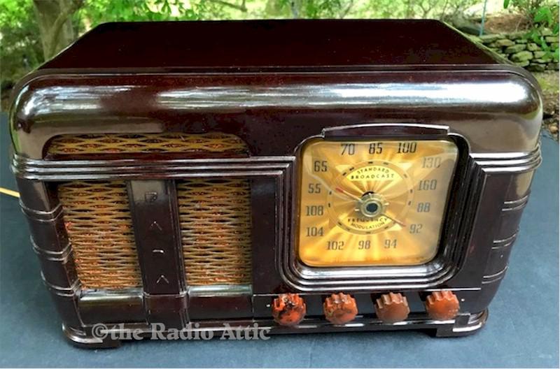 FADA 790 AM/FM (1948)