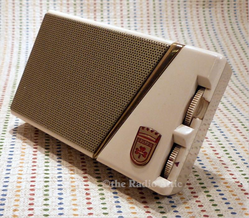 Grundig Mini-Boy Transistor 200