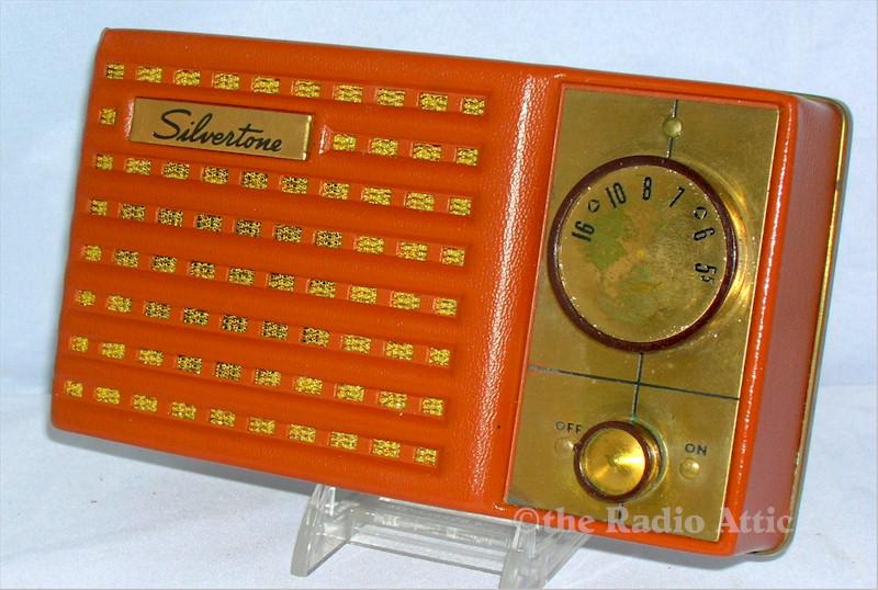 Silvertone 4212 Sub-Miniature Tube Radio (1954)