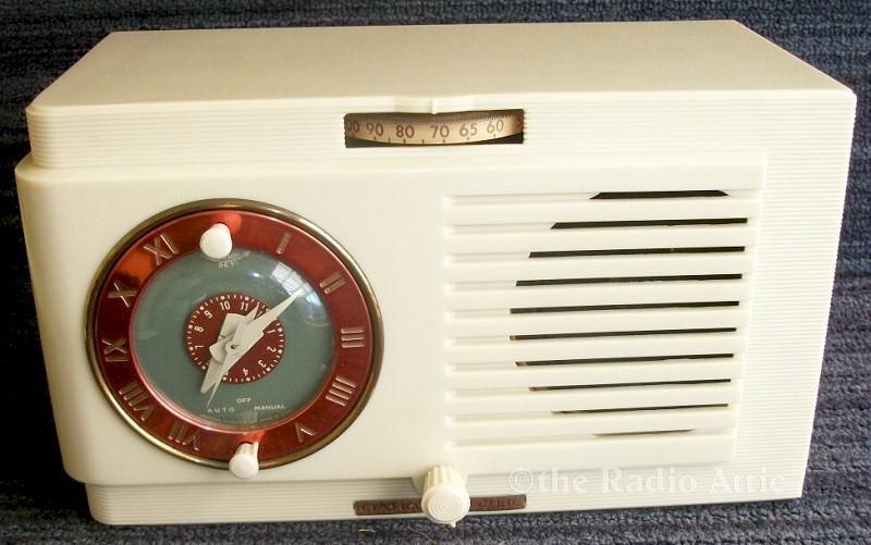 General Electric 62 Clock Radio (1947-48)