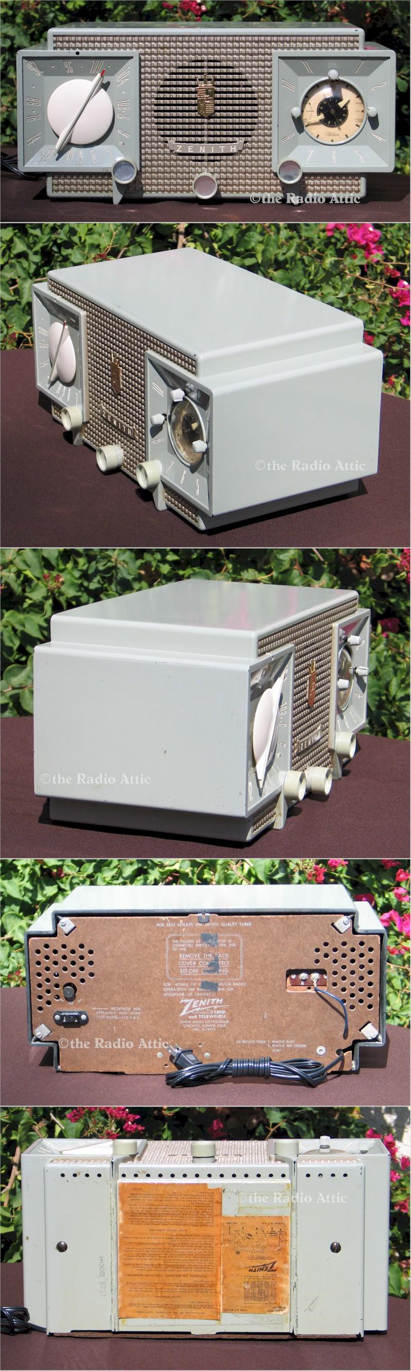 Zenith R733 AM/FM Clock Radio (1952)