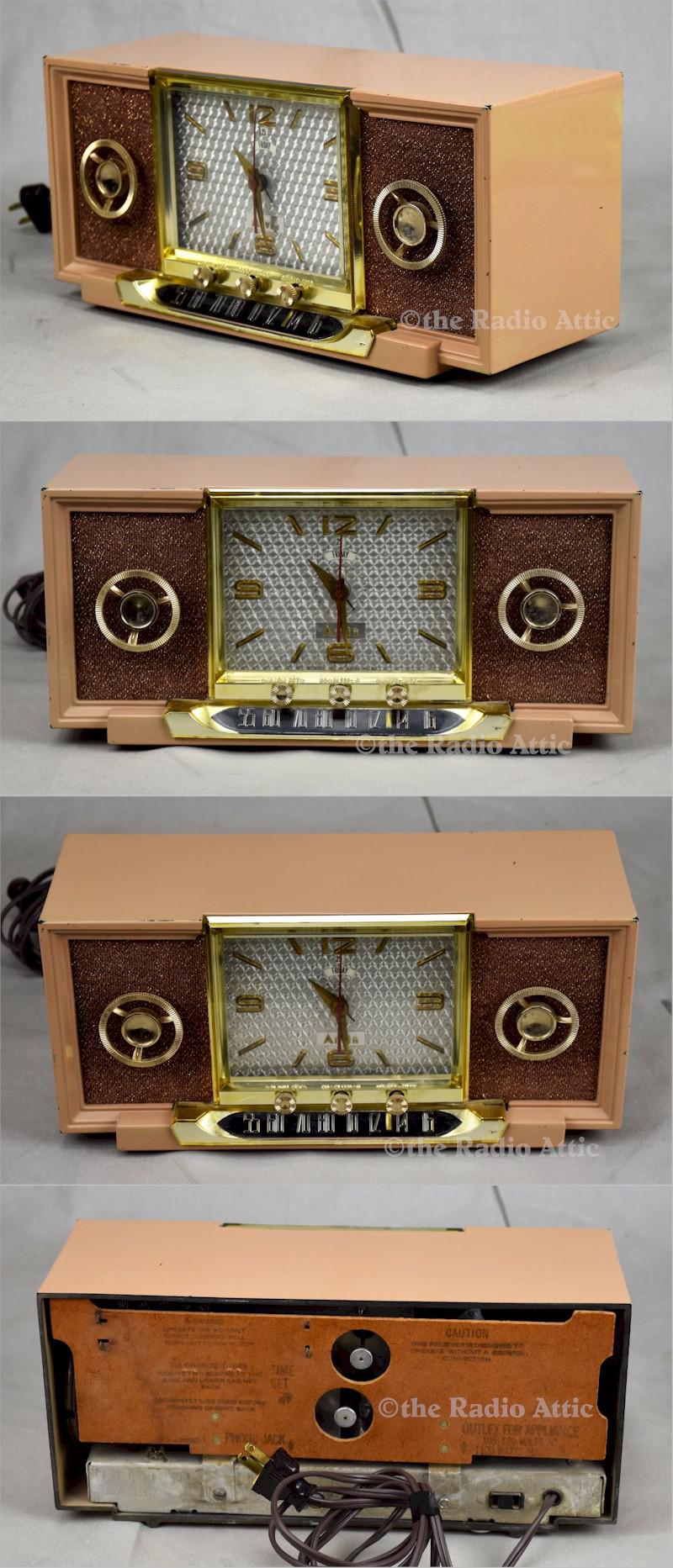 Arvin 958T Clock Radio (1956)
