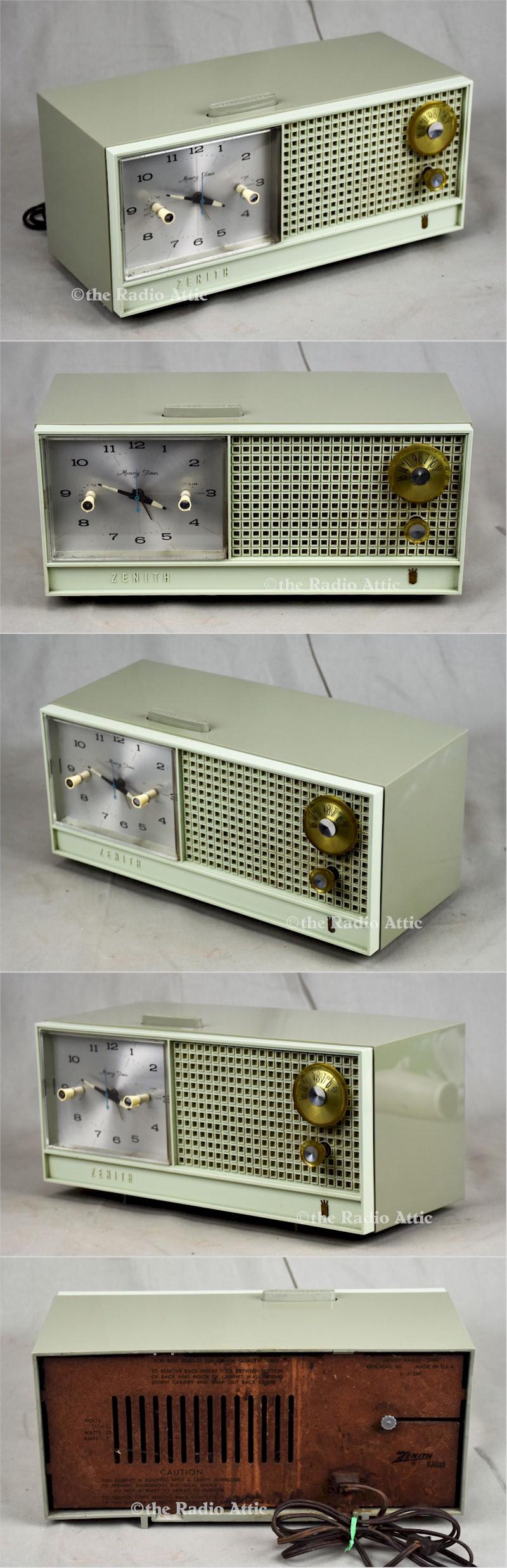 Zenith H519 Clock Radio (1961)