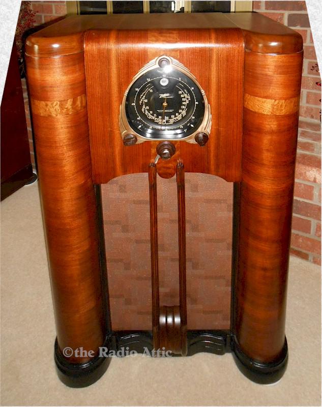 Zenith 9-S-262 "Robot Dial" console (1938)