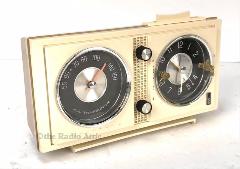 Motorola CX27W Clock Radio (1964)