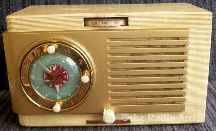 General Electric 508 Clock Radio (1950)