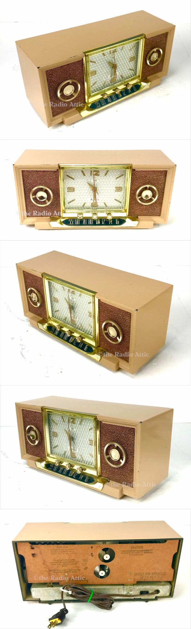 Arvin 958-T Clock Radio (1956)