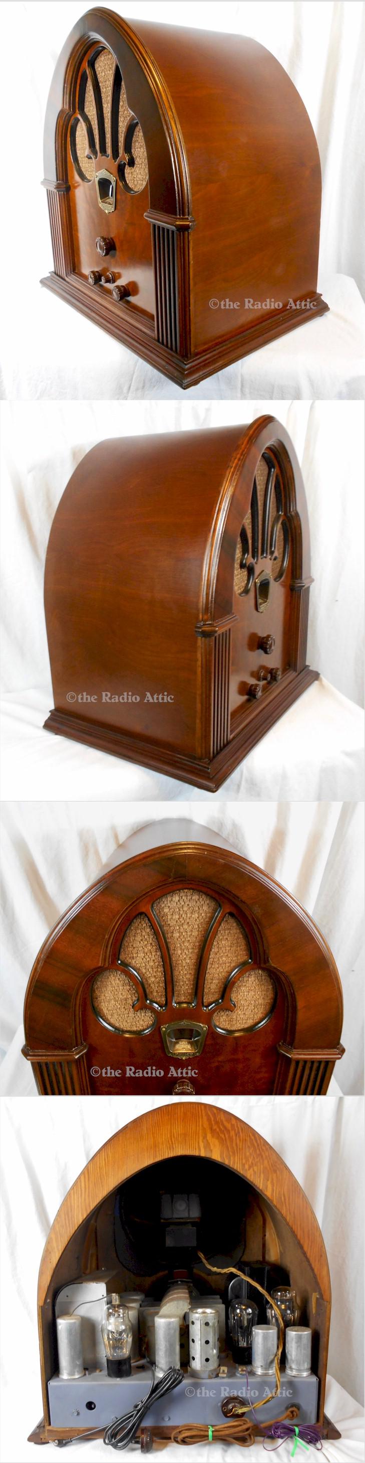 Philco 70 "Baby Grand" Cathedral (1931)