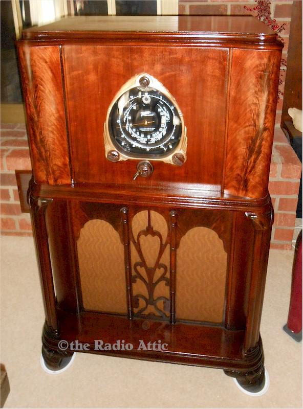 Zenith 15-U-271 Console (1938)