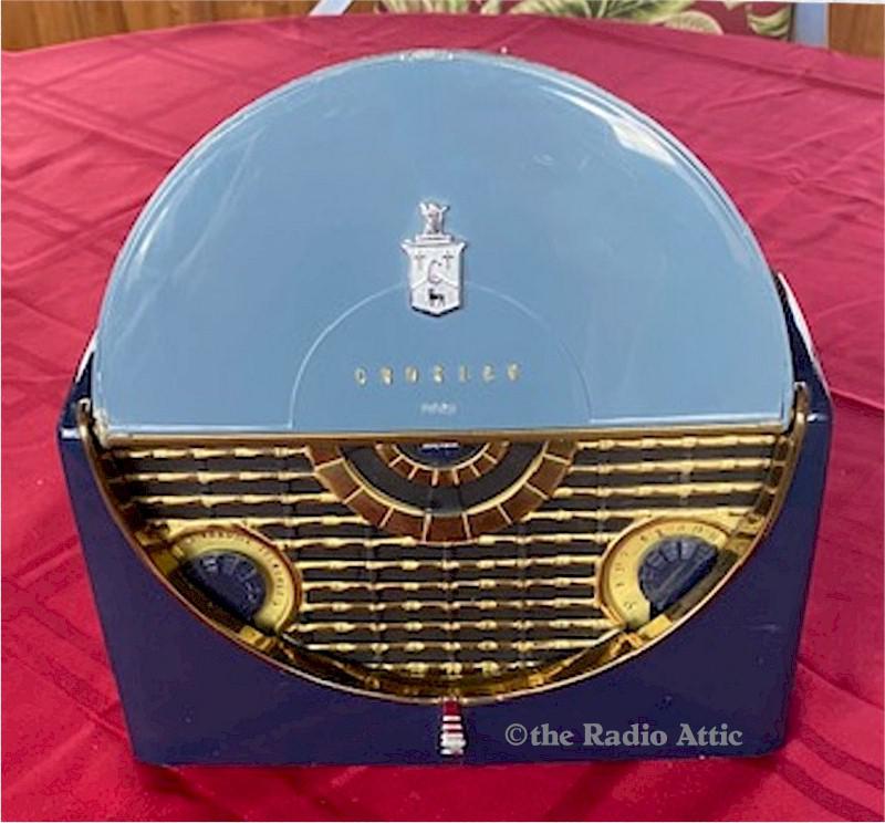 Crosley 11-301U "Riviera" Portable (1951)