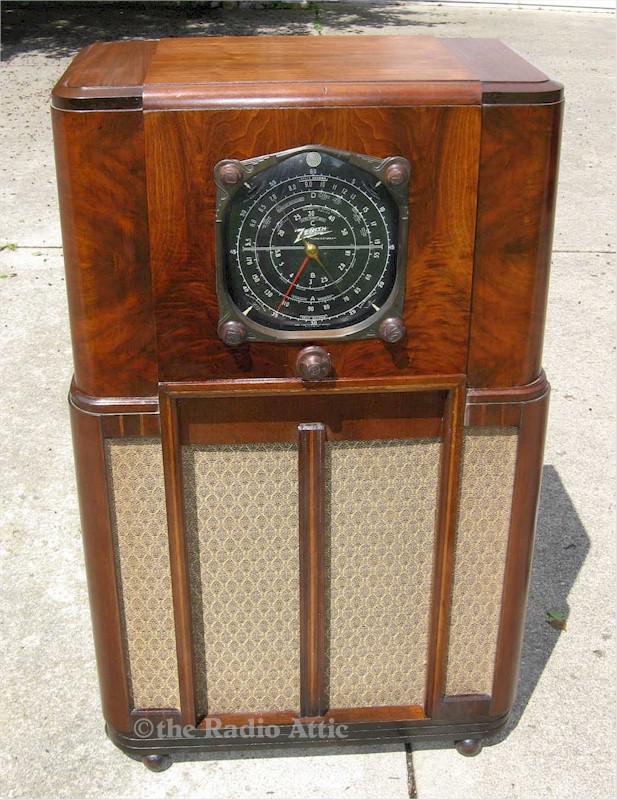 Zenith 12-U-158 Console (1937)