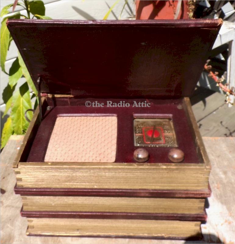 Sentinel 238V Book Radio (1931)