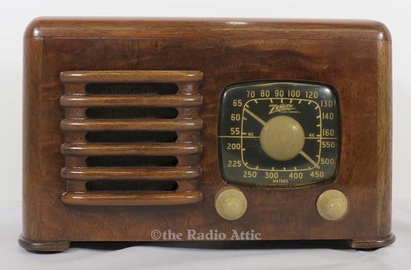 Zenith 6-D-525 (1941) "Toaster"