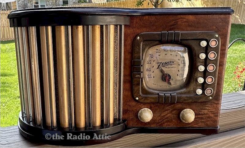 Zenith 5-R-317 "World's Fair Special" (1939)