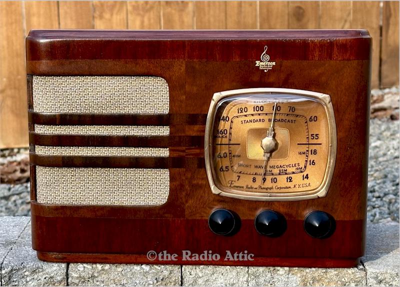 Emerson AM-131 (1937)